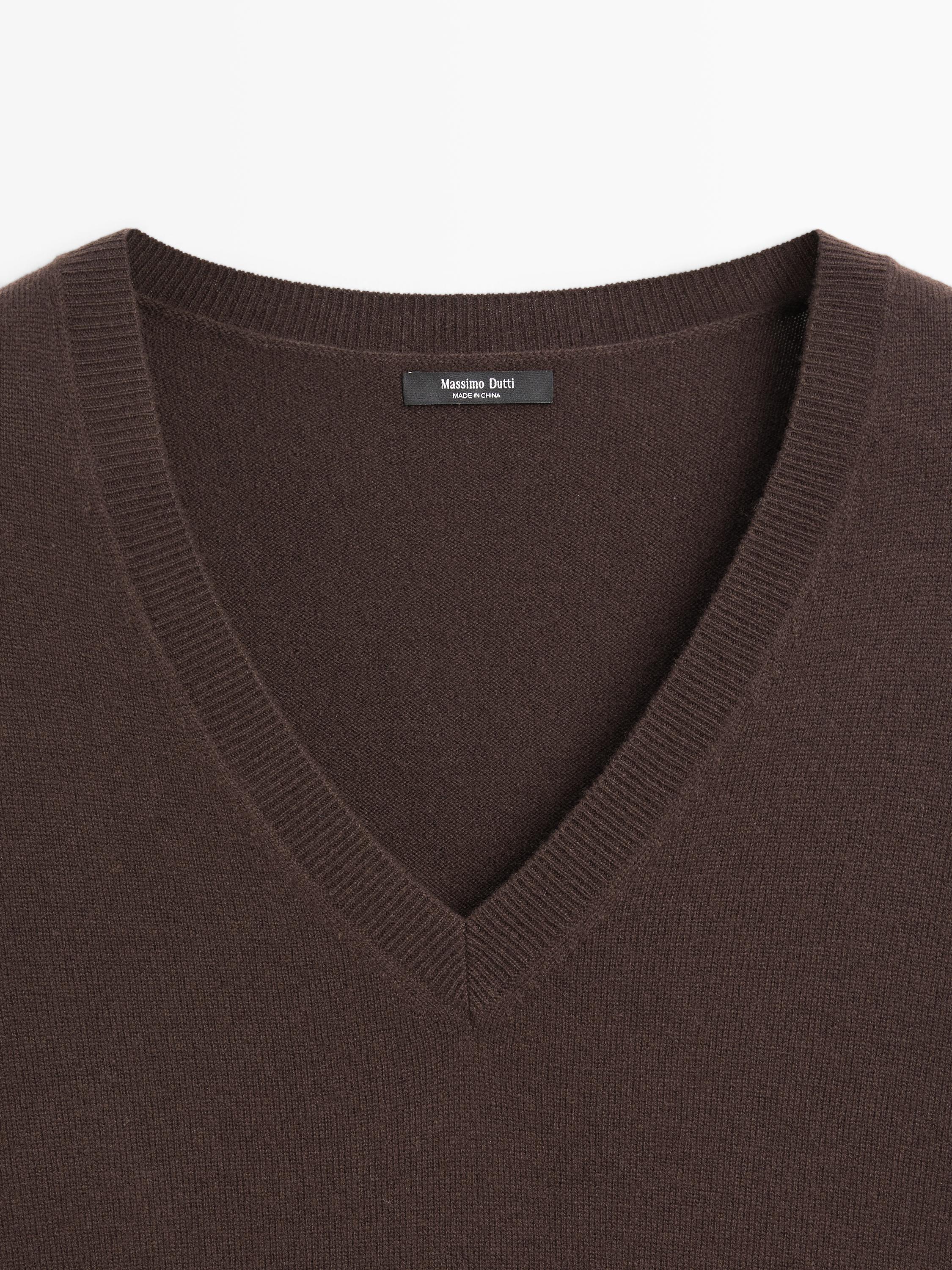 Long knit sweater with contrast lace